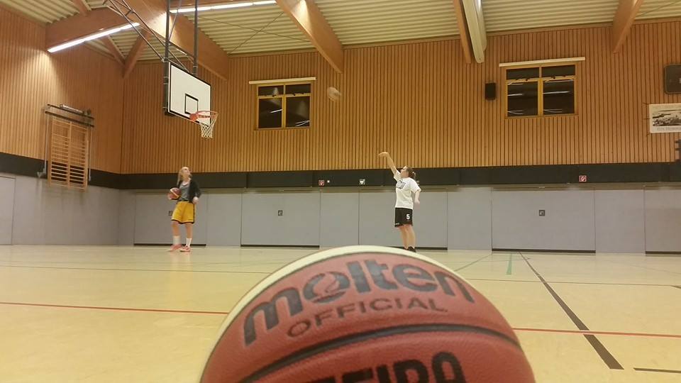 Sieg nach einem Kopf-an-Kopf-Rennen